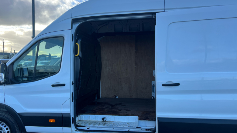 Ford Transit 350 L4 Diesel Rwd 2.0 EcoBlue 130ps H3 Leader Van